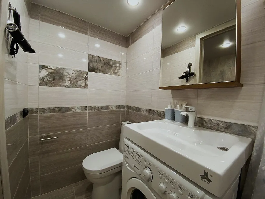 Двухуровневая студия с панорамными окнами