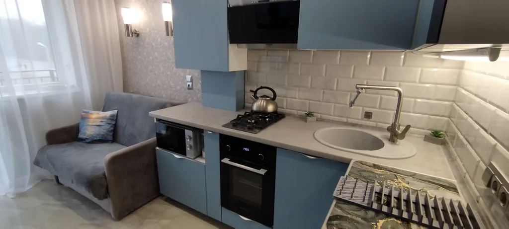 Уютная квартира с хорошим ремонтом в новом доме у моря