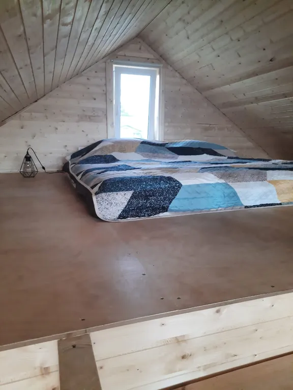 Домик с видом на озеро