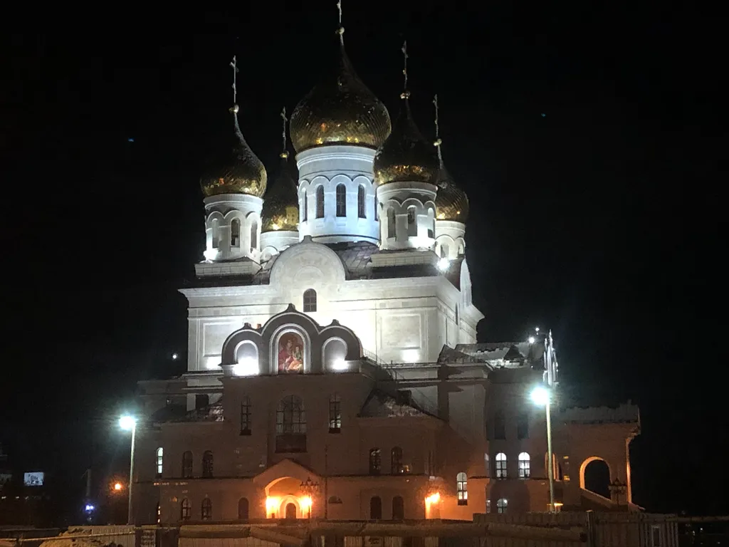 Простор и уют для семьи в центре города с видом на город