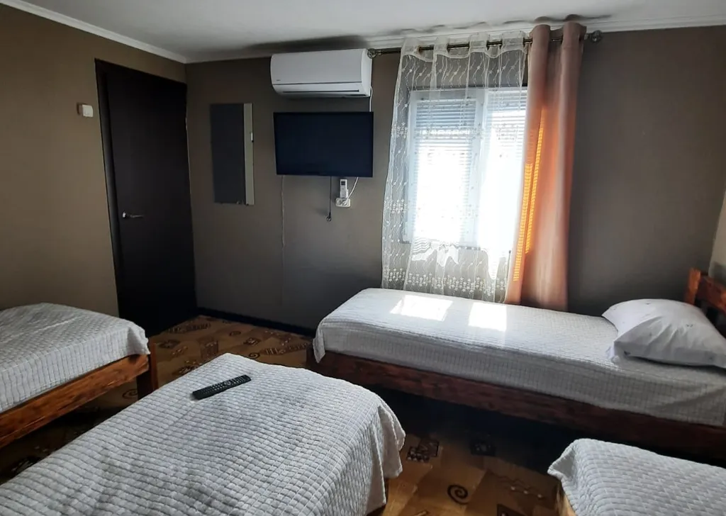 Уютный домик рядом с водопадом Тобот и Хунзахским каньоном