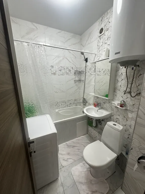 Уютная квартира в закрытом дворе с детской площадкой и парковкой