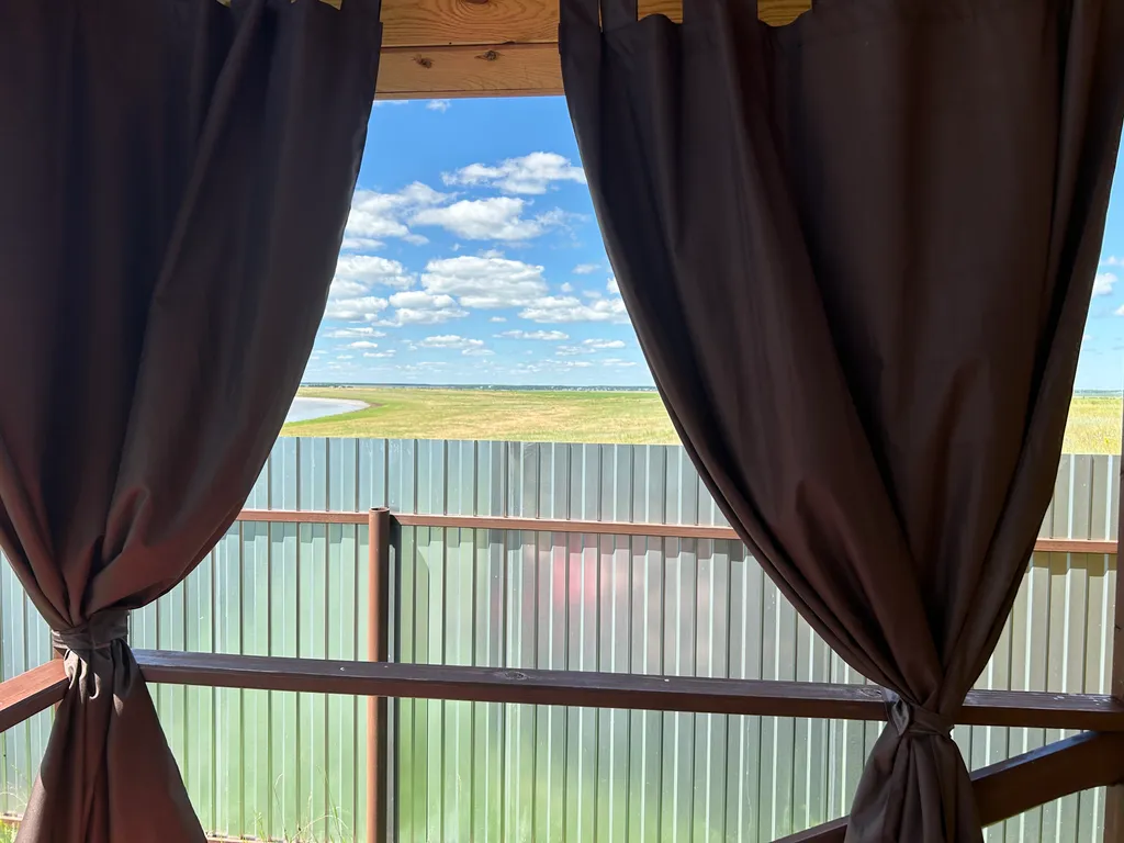 Жилье на озере Медвежьем