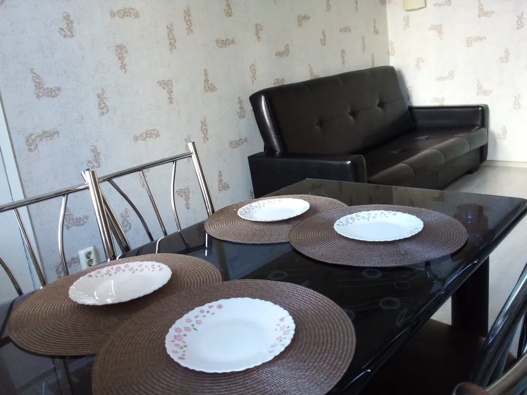 Солнечные апартаменты с панорамным окном и видом на Красную площадь