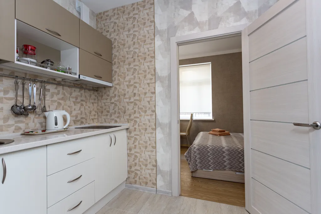 Светлая 1-комнатная квартира с панорамным балконом