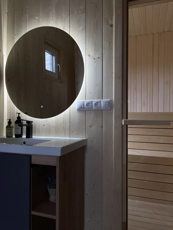 Дом с сауной и горячим чаном