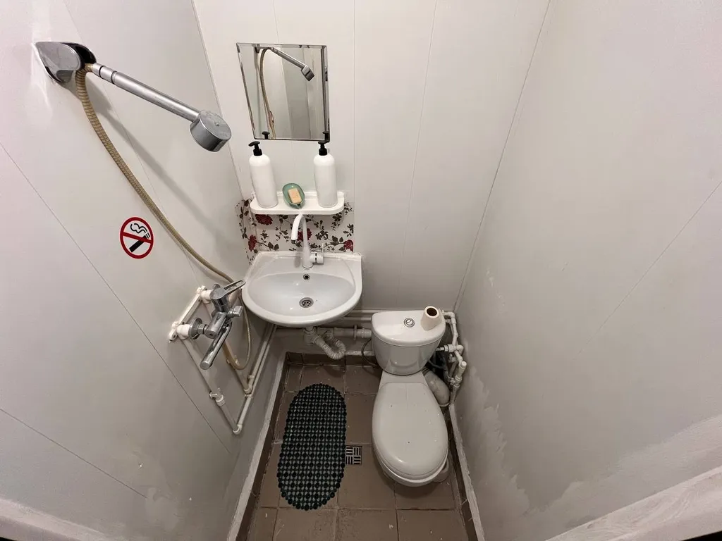 Мини - студия  эконом в центре  города