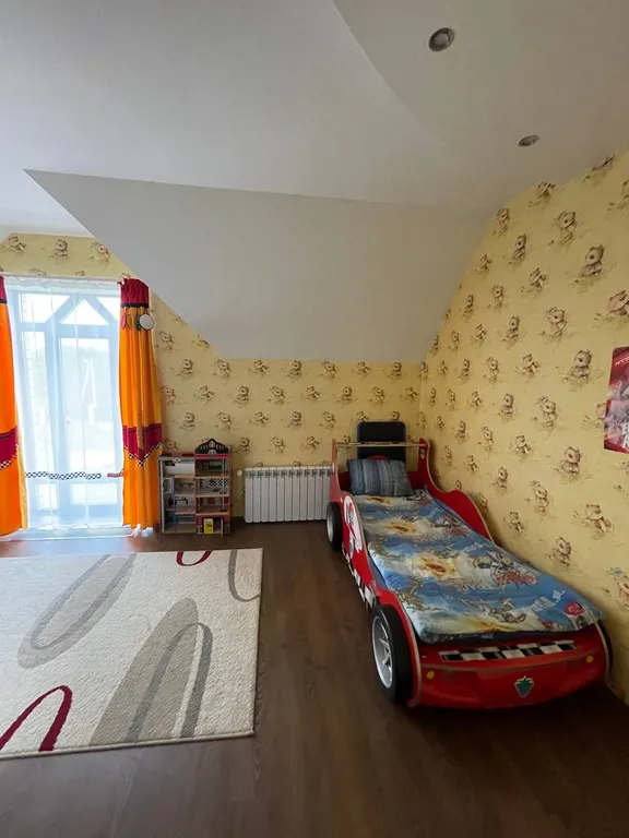 Уютный дом с дизайнерским ремонтом