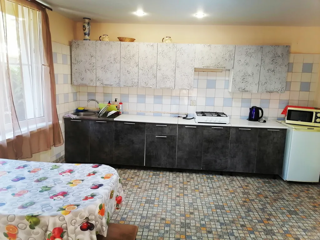 Квартира Уютная комната с удобствами на территории частного дома — Адлер