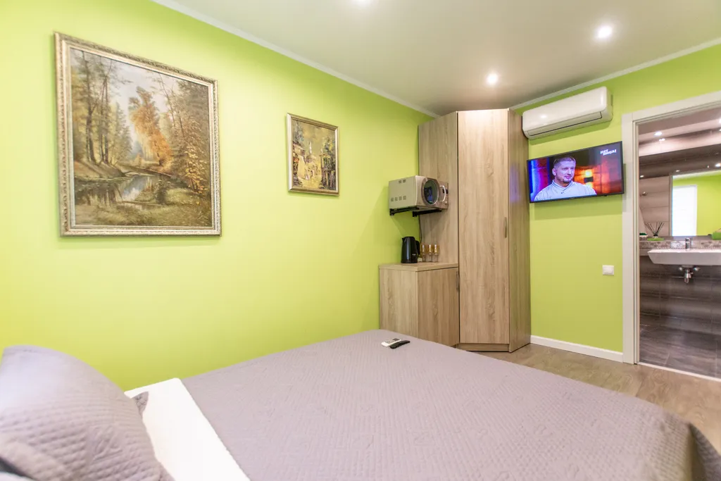 Квартира Квартира Комфортабельный номер с собственной закрытой террасой — Алушта