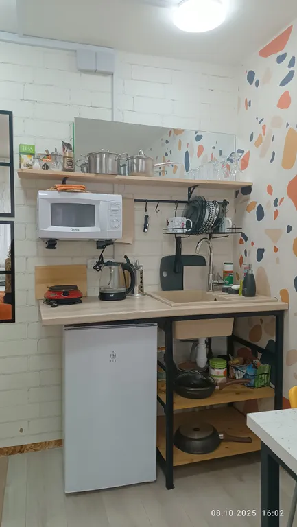 Уютное местечко над пиццерией