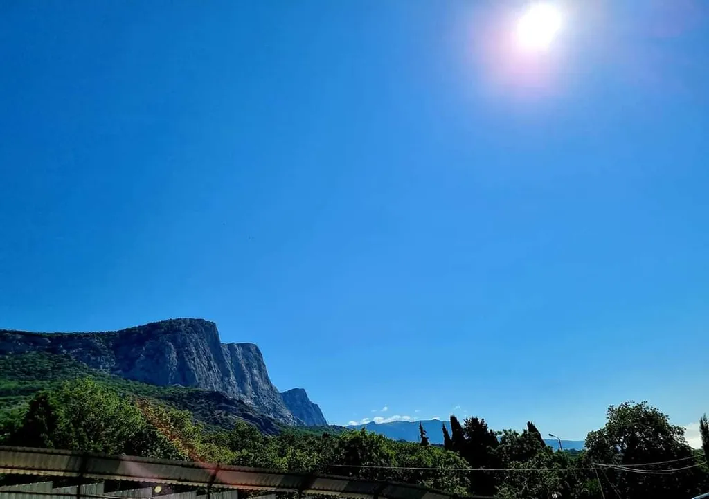 Современная стильная квартира у моря с видом на горы — аренда посуточно в Форос