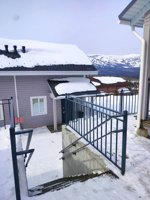 Апартаменты №4 с видом на склоны горы Зеленой