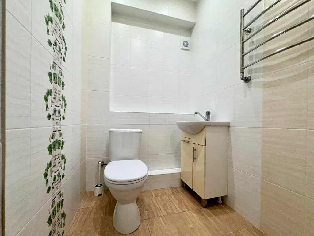 3-этажный дом с садом недалеко от моря