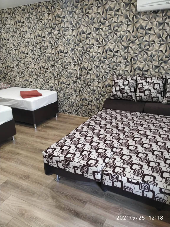 Квартира Квартира Четырёхместный номер стандарт с собственной мини кухней — Адлер