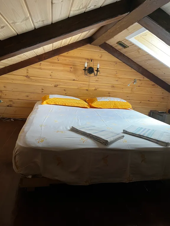 Шале на берегу