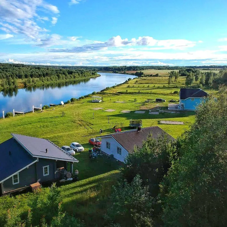 Дом Шива на берегу реки Медведицы