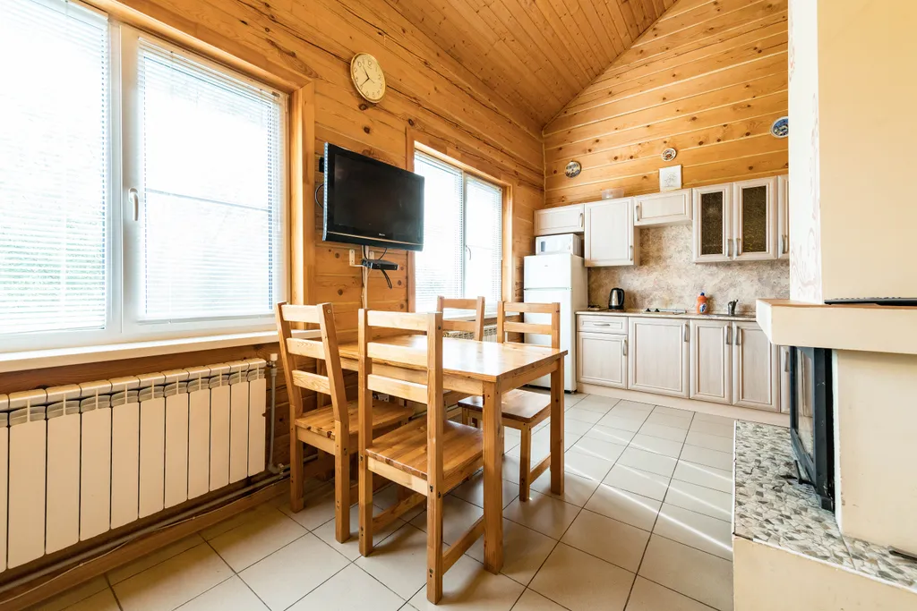 Коттедж Коттедж Уютный таунхаус с камином — Беличье