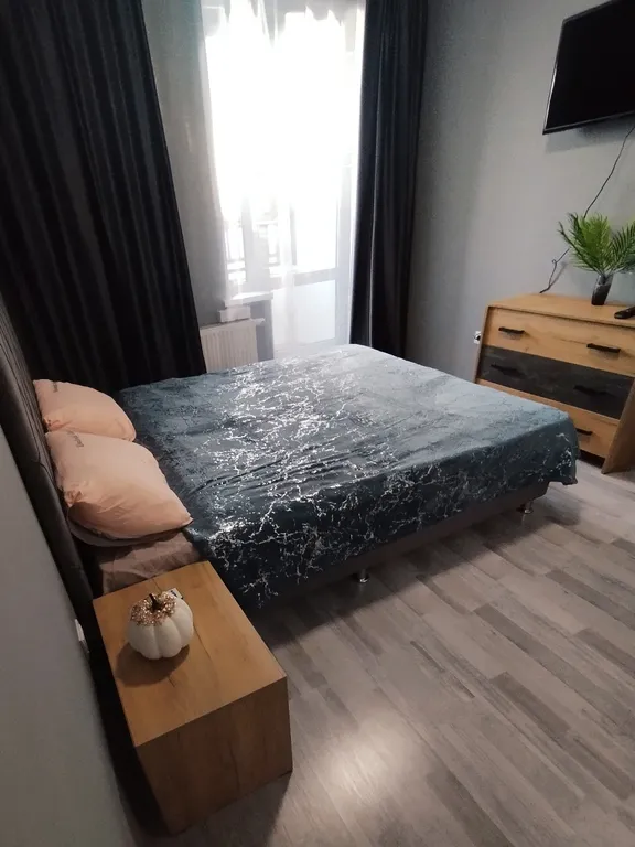 2-комнатная евро квартира у набережной в самом центре