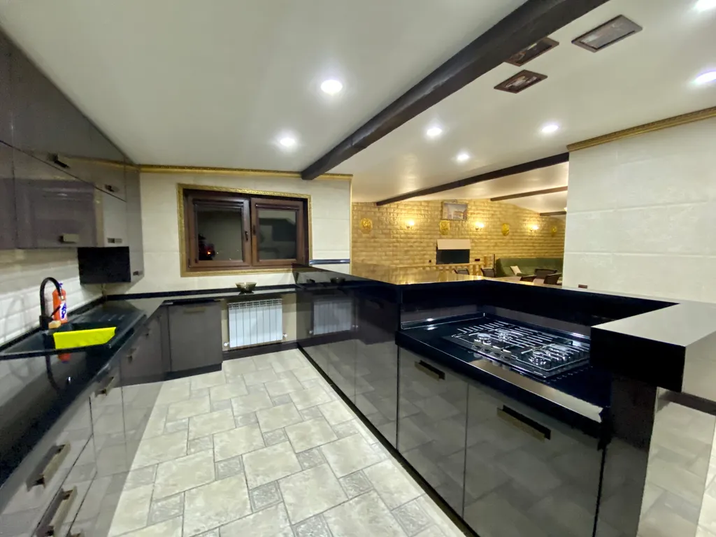 Двухуровневый пентхаус с панорамой на горы