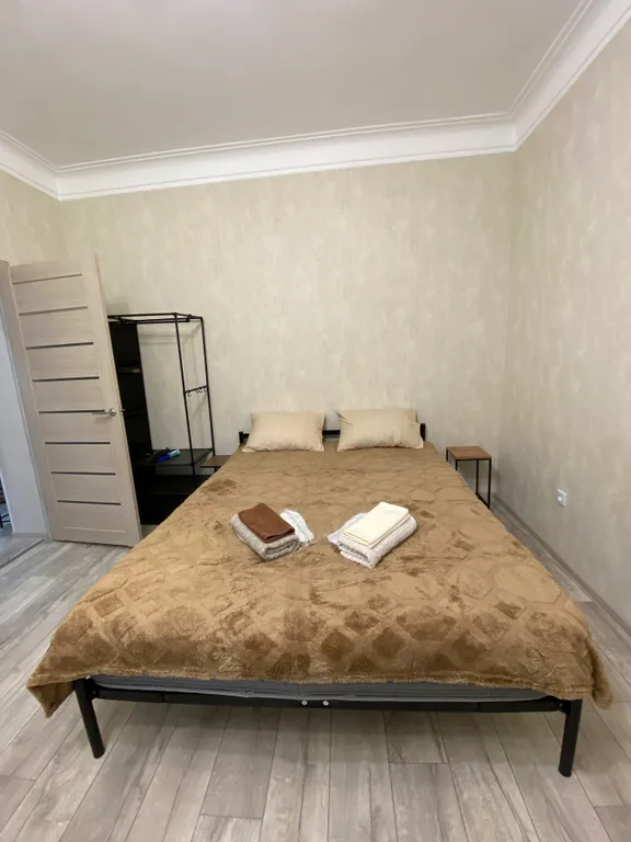 Лошадка Кира ждёт гостей в свою уютную квартиру