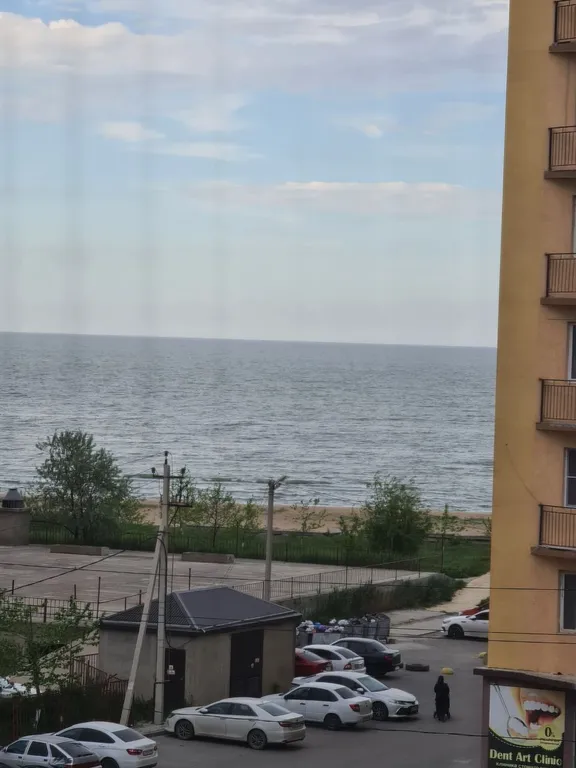 Квартира Красивая двухкомнатная квартира у моря класса люкс в элитном дом — Махачкала