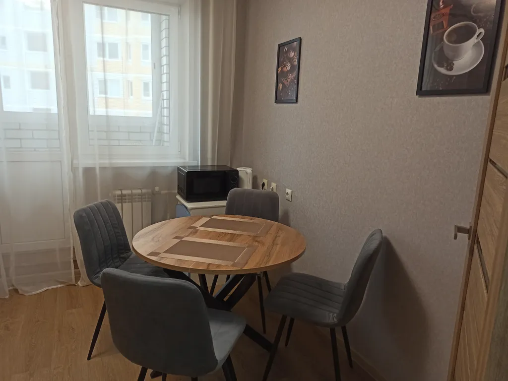 Уютная квартира со свежим ремонтом в спальном районе недалеко от центра