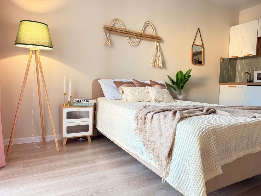 Уютная студия с прекрасным видом на горы.