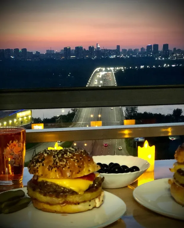 Квартира с шикарным видом на реку Енисей в ЖК Коломенские высотки