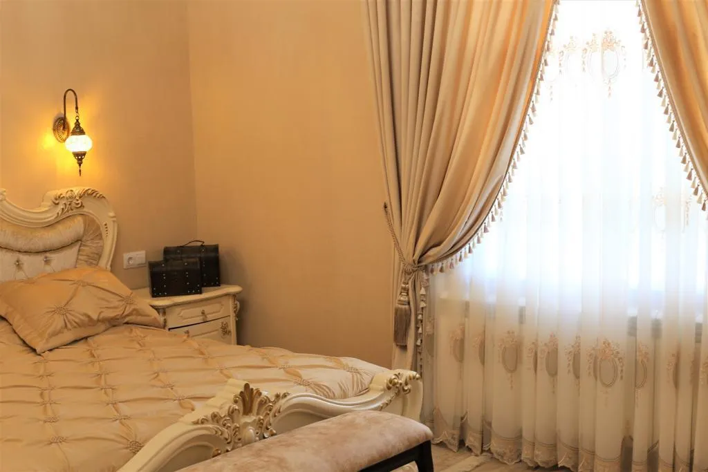 House number one - просторный дом для компании