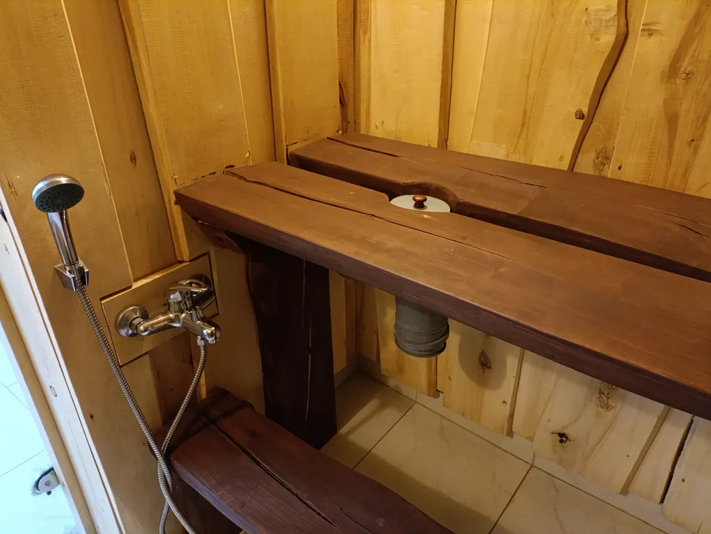 Медовый дом с баней и теплой купелью