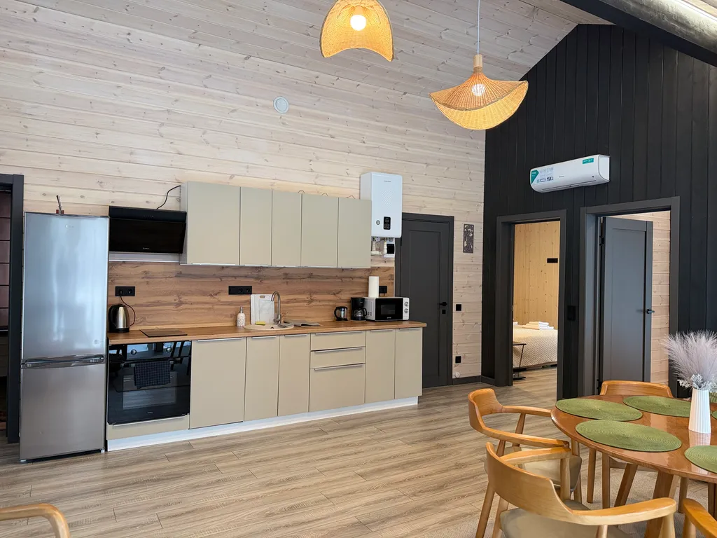 Тихий дом с камином и сауной