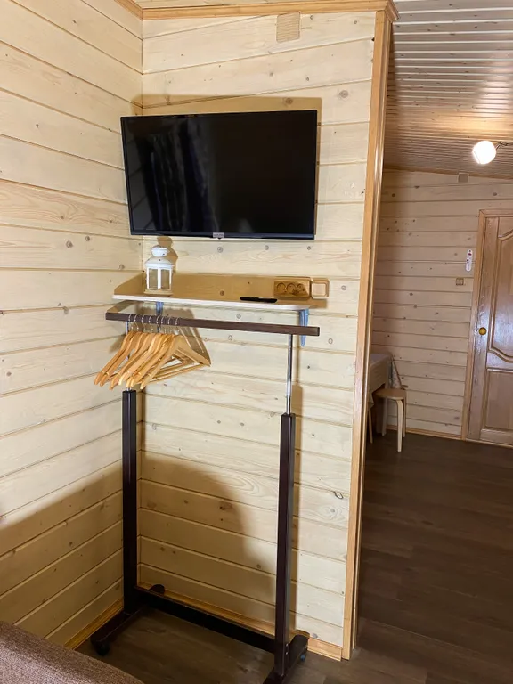 Домик с баней у леса для семейного отдыха