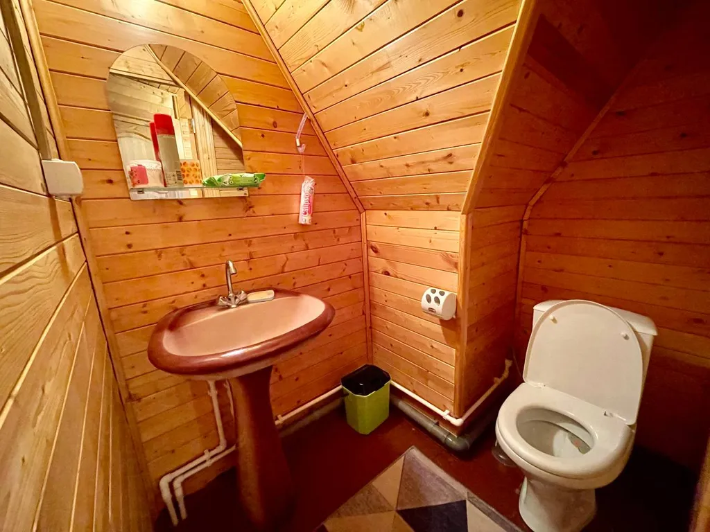 Дом на берегу реки Волга