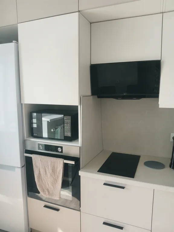 Уютная квартира в хорошем районе с видом на море