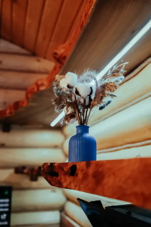 Дом на берегу озера