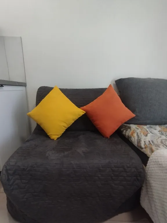 Студия с философским видом на жизнь