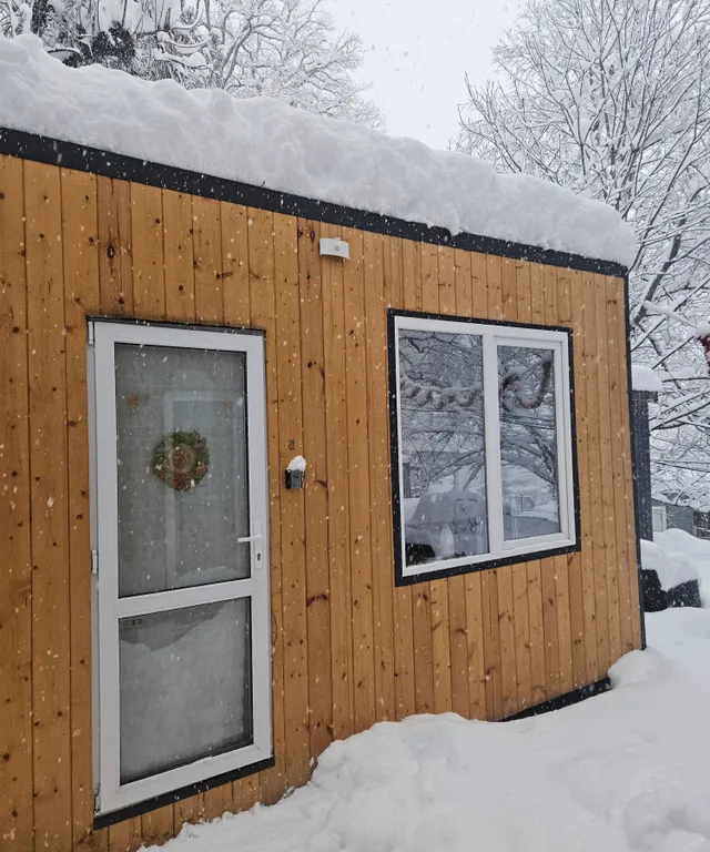 Дом на двоих с мангалом. Глэипинг Романоский хутор. Дом N4.