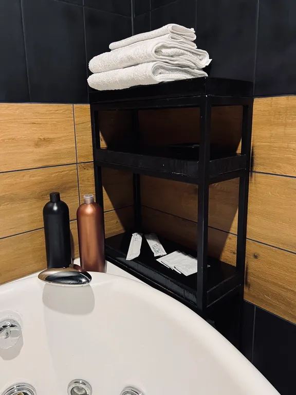 Дизайнерская квартира с джакузи в топовом районе города