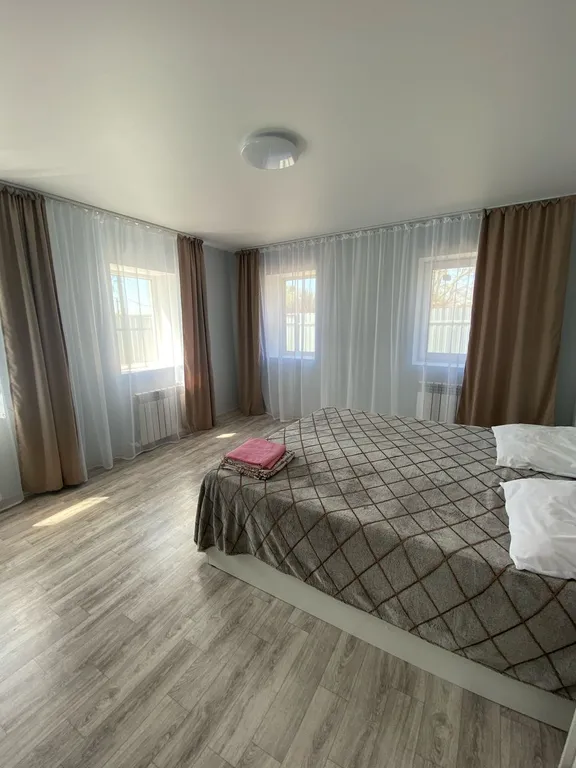 Коттедж Уютный домик в центре города — Элиста