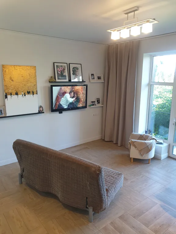 Коттедж Часть дома с отдельным входом и садом — Обушково