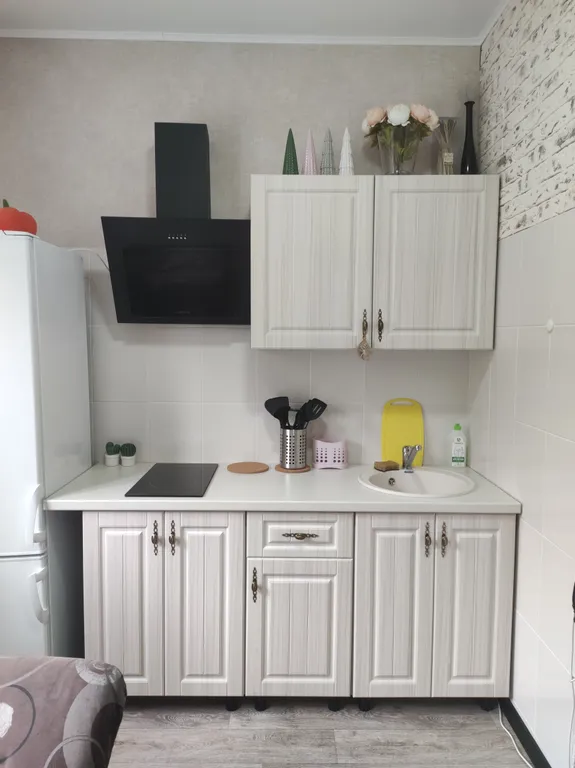 Квартира с видом из окна на подъемник