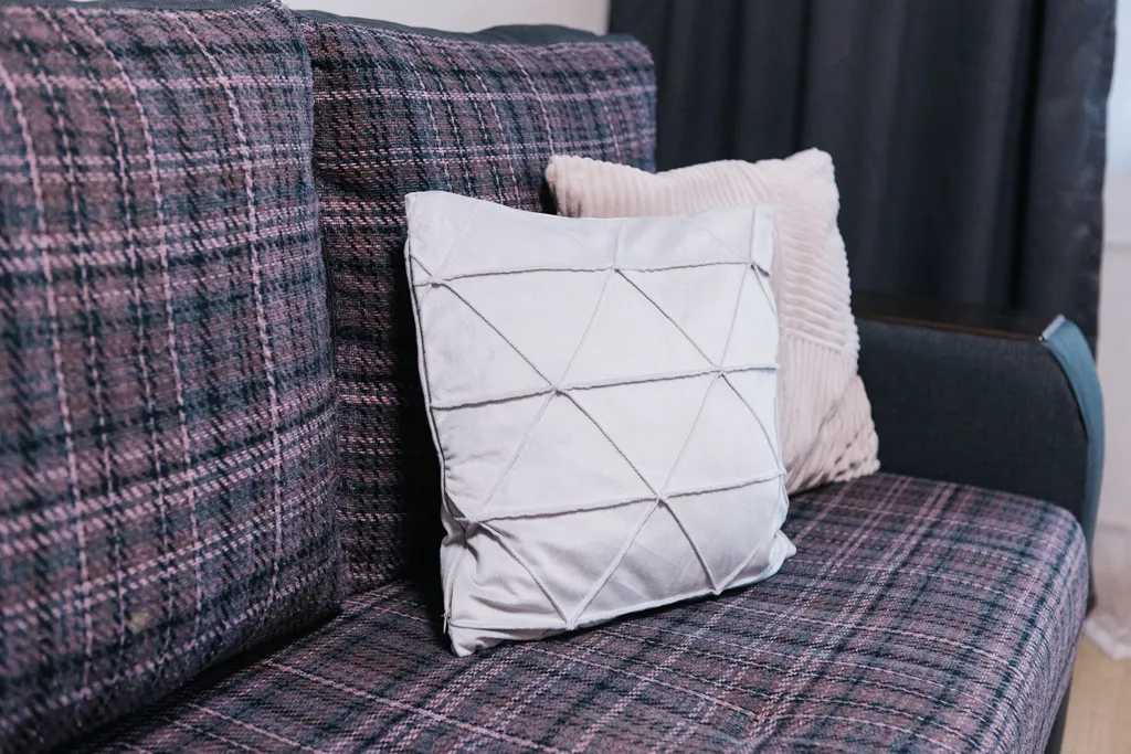 Двухкомнатная квартира рядом с площадью Ленина