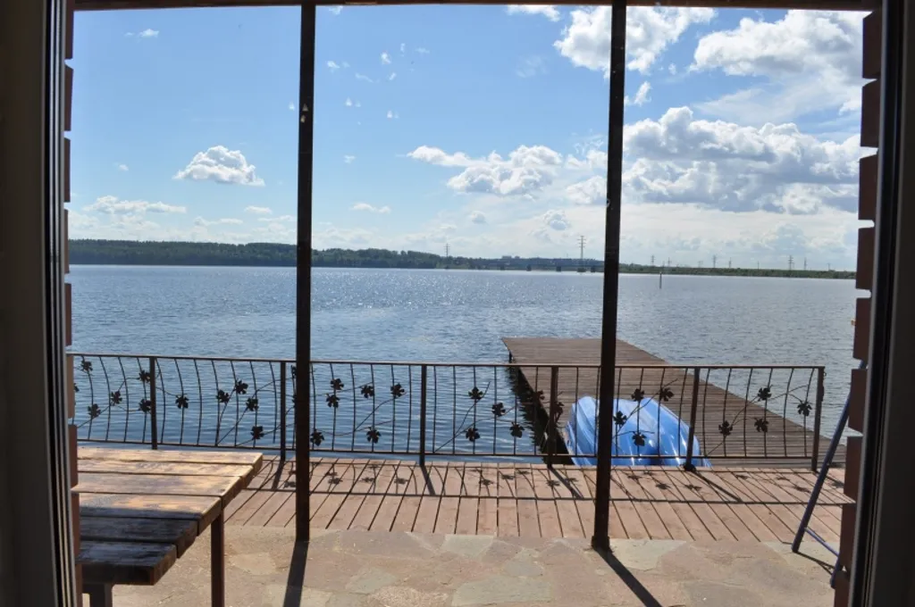 Коттедж дом на берегу реки — аренда посуточно в Пермь