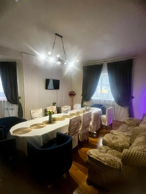 Большой уютный дом