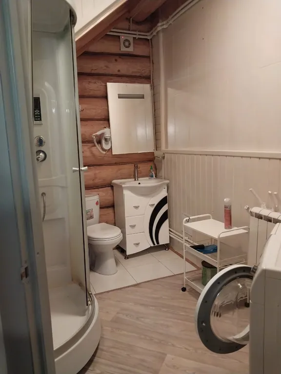 Комфортабельный 2-х этажный коттедж на 1 линии о. Селигер