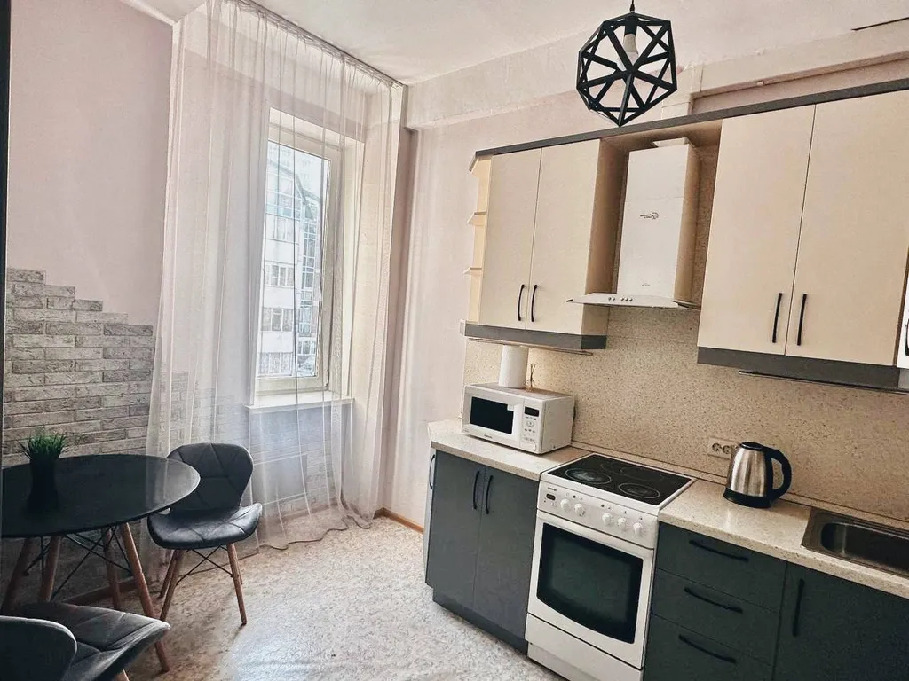 Квартира Хорошая квартира в спальном районе — Красноярск