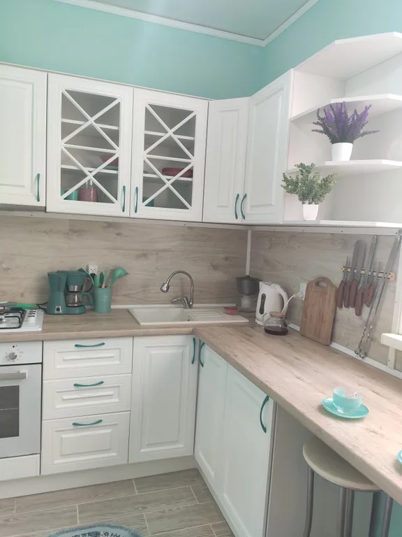 Небольшой дом на берегу Каспийского моря