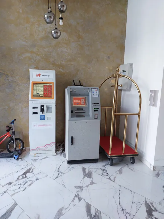 Уютная квартира с бассейном и панорамным видом на море горы и парк