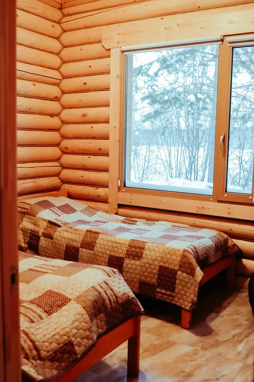 Дом на берегу озера